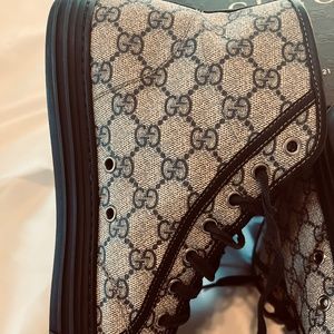 Men’s Gucci Hightop Sneakers (authentic)